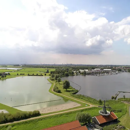 In Waterpark With Private Jetty, Cleaning Included Uitgeest